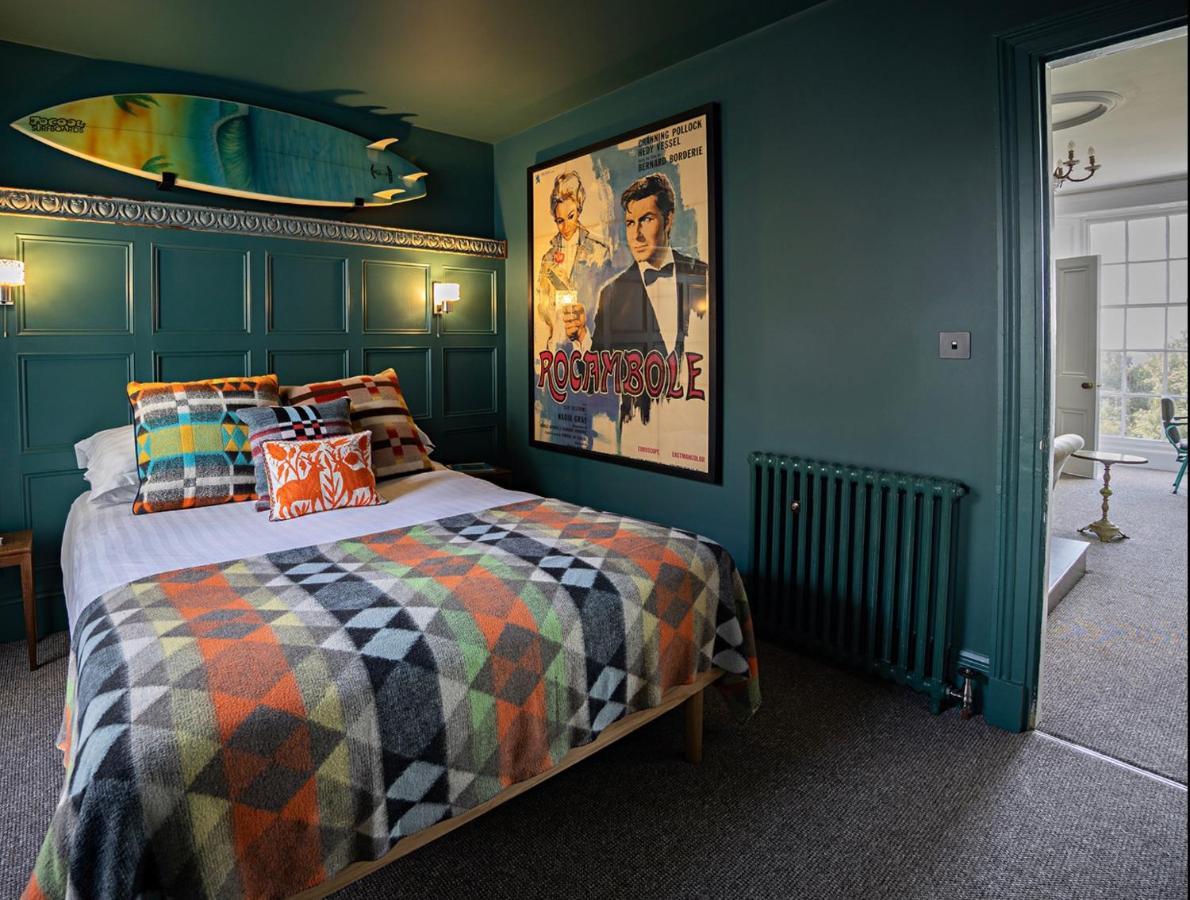 Paramount Apartments Ilfracombe, Arty Seaside Holiday Apartments Exteriör bild