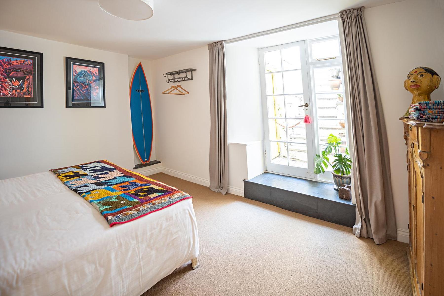 Paramount Apartments Ilfracombe, Arty Seaside Holiday Apartments Rum bild